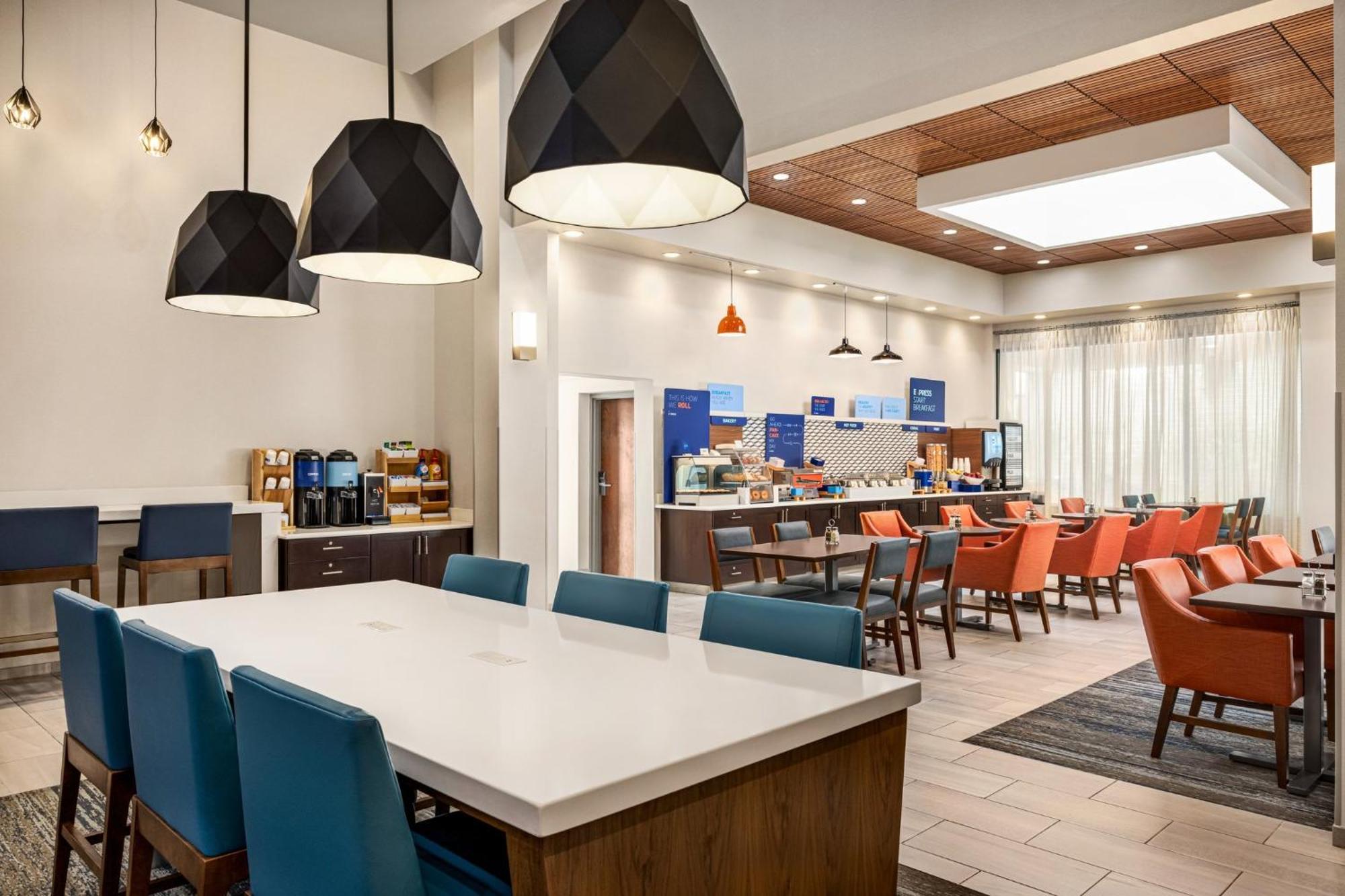 Holiday Inn Express Hotel & Suites Indianapolis W - Airport Area By Ihg Exterior foto