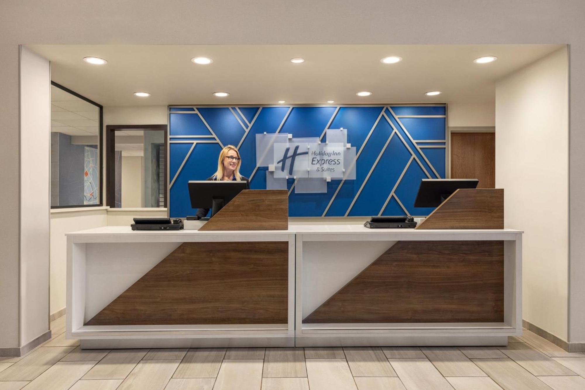 Holiday Inn Express Hotel & Suites Indianapolis W - Airport Area By Ihg Exterior foto